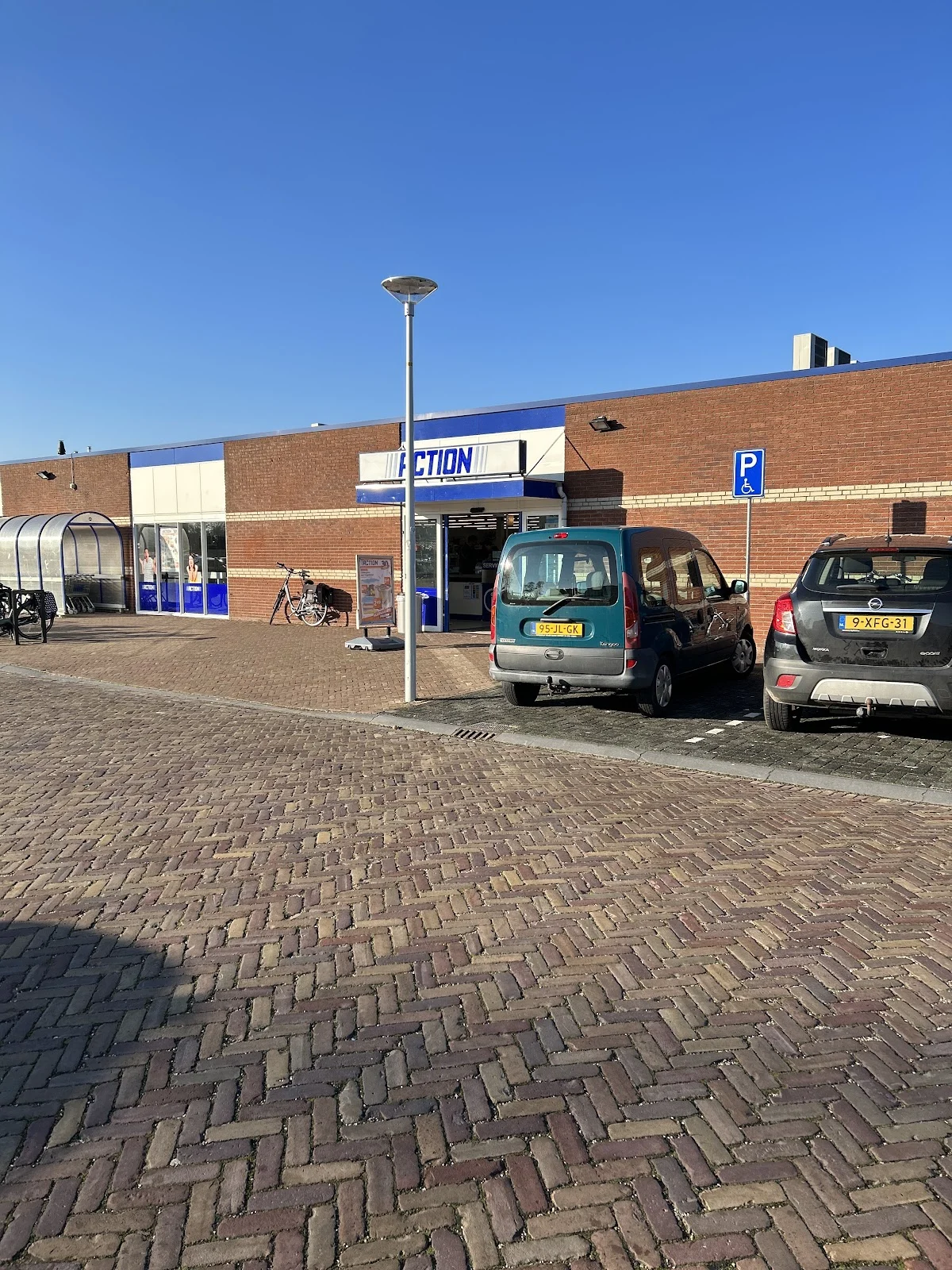 Action Surhuisterveen