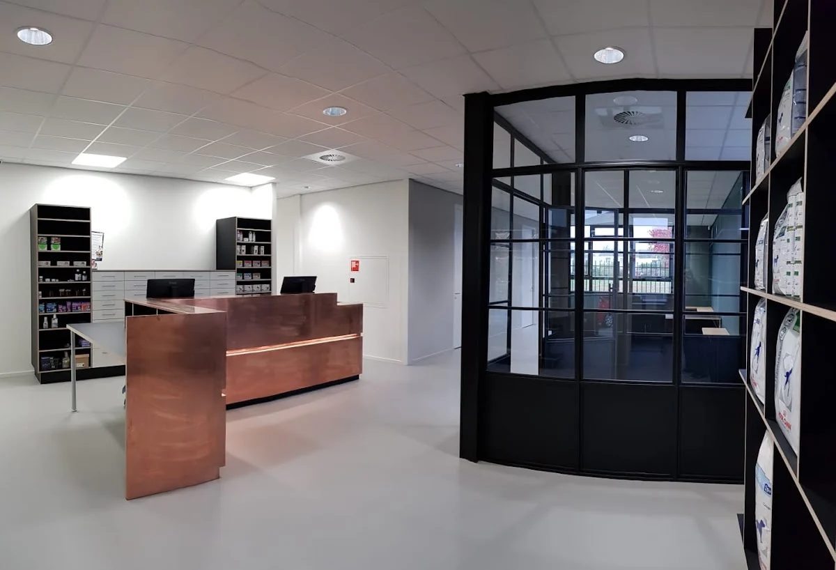 Dier Medisch Centrum Spijkenisse - Dierenkliniek met aparte Kattenkliniek