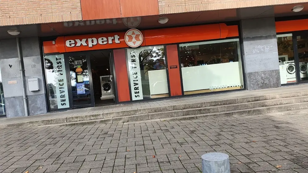 Expert