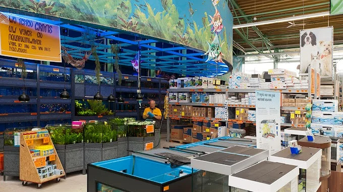 HORNBACH Dierenafdeling Alblasserdam