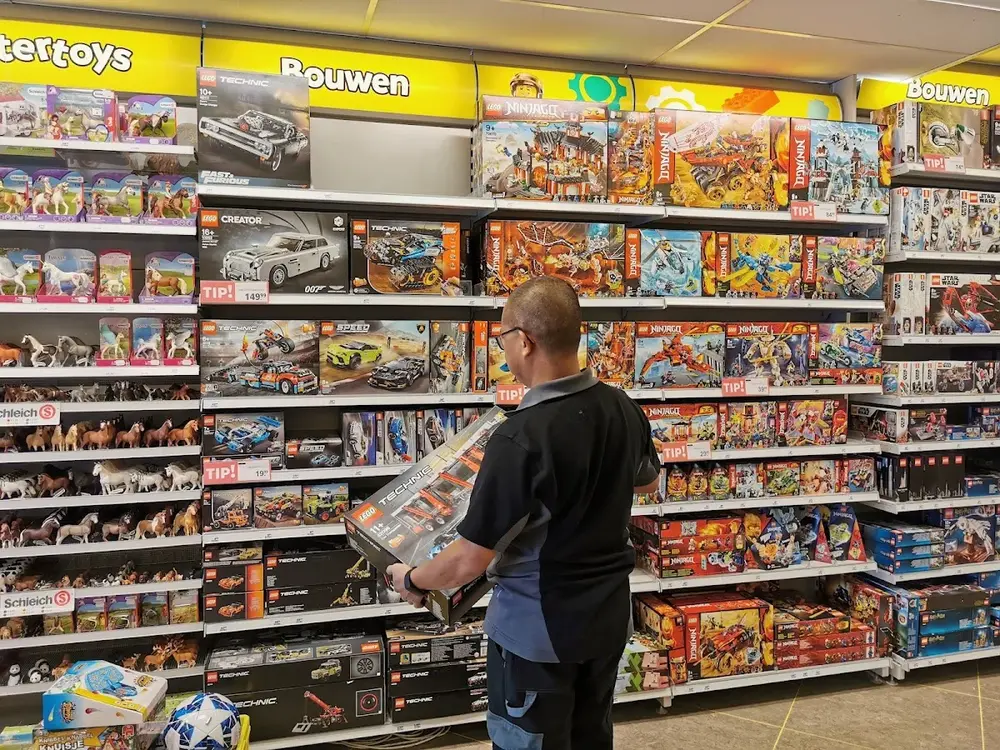 Intertoys